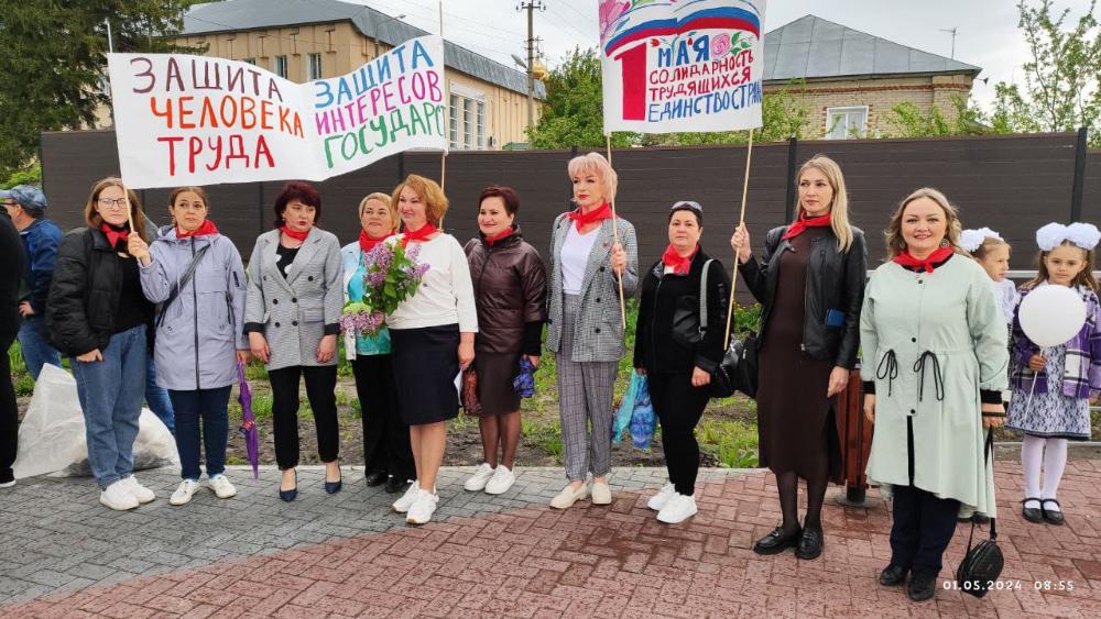 На смотровой площадке р.п. Шемышейка прошел митинг-концерт.